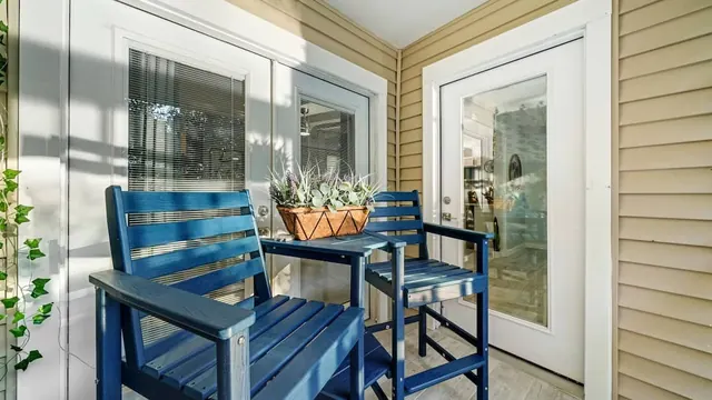 Balcony seating