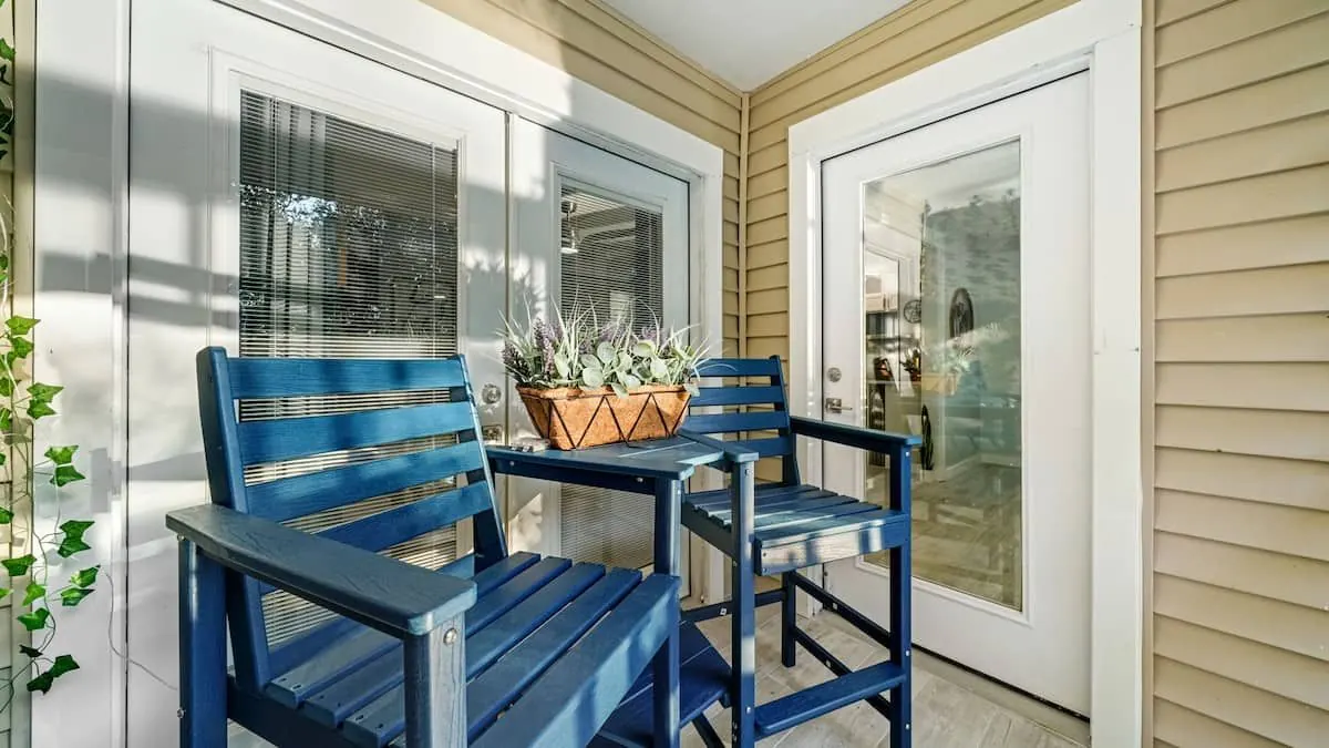 Balcony seating
